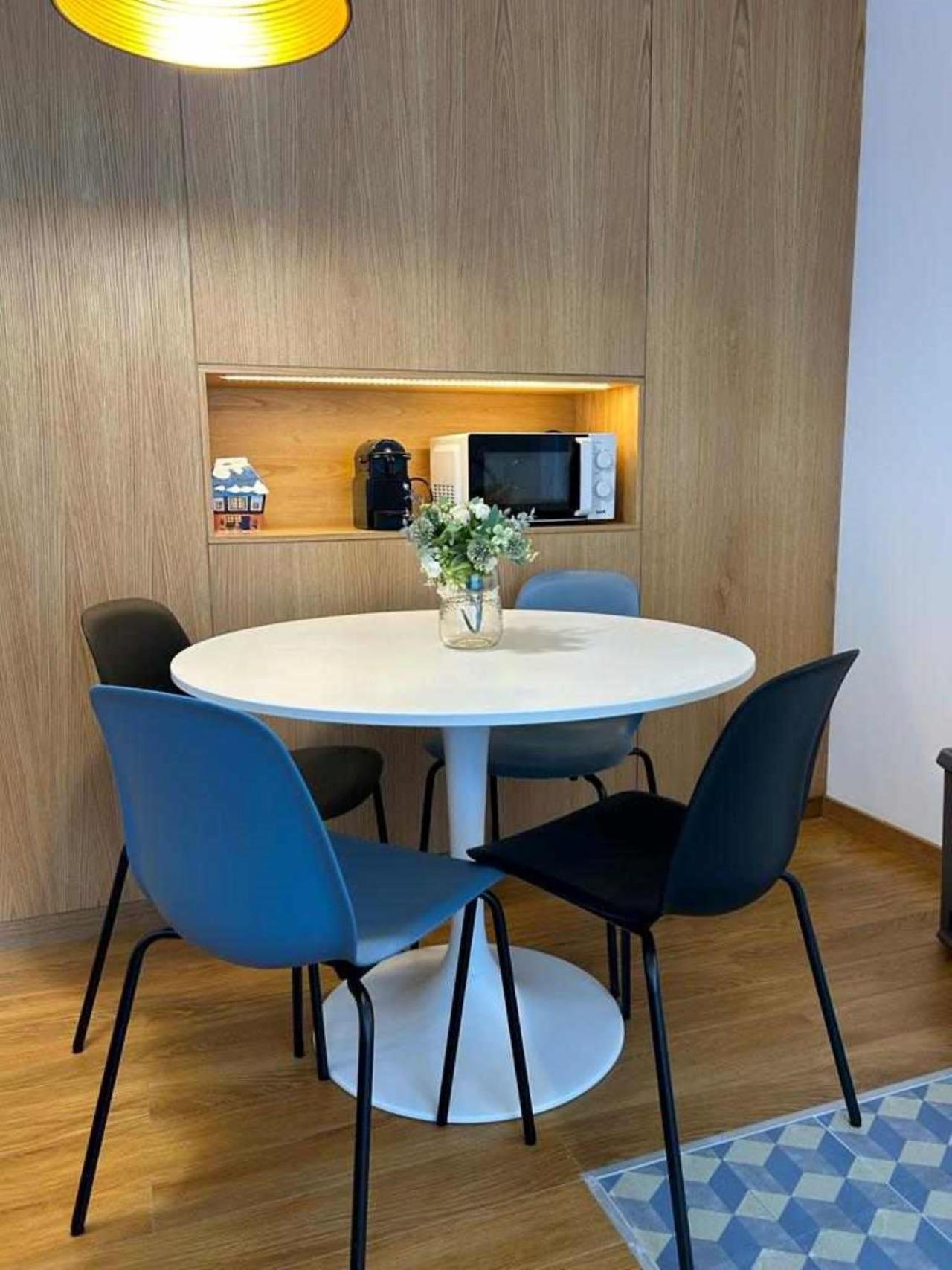 Adelaide Apartment